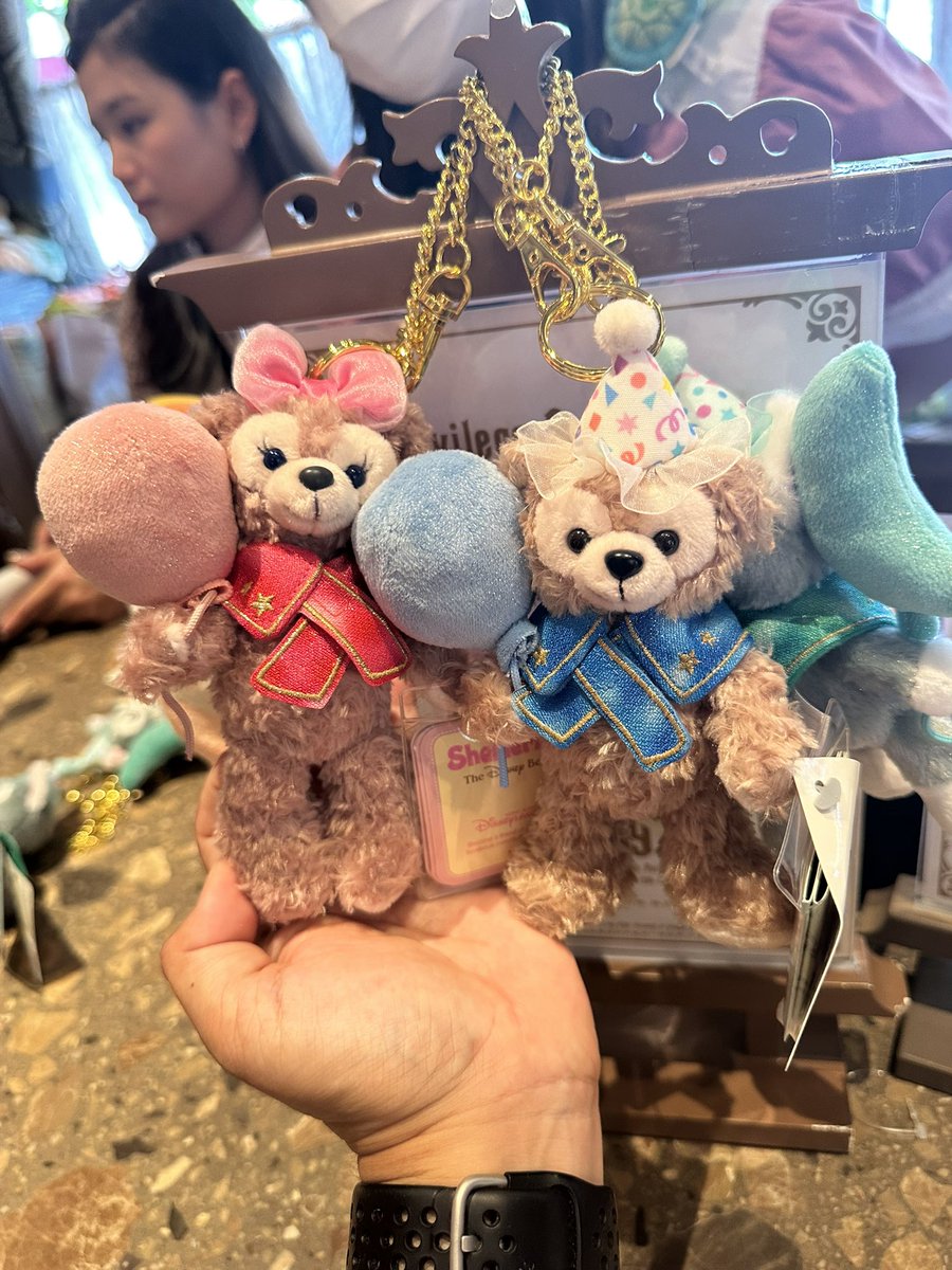 香港ディズニーダッフィーシェリーメイジェラトーニピンバッジ3点