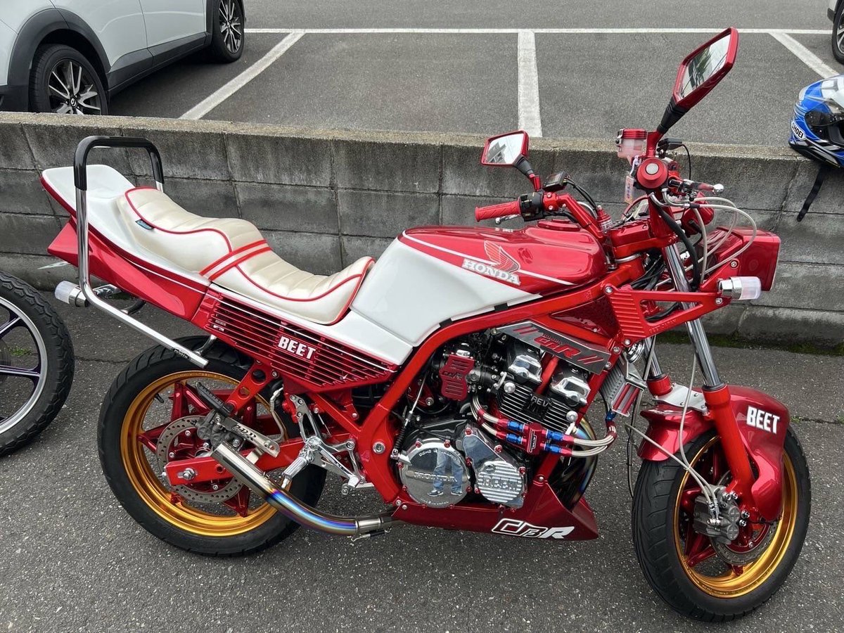 🌸🍭甘党の元ライダーまるゆっき～🍰🌸【螺旋】 (@ZEPHYR750C2