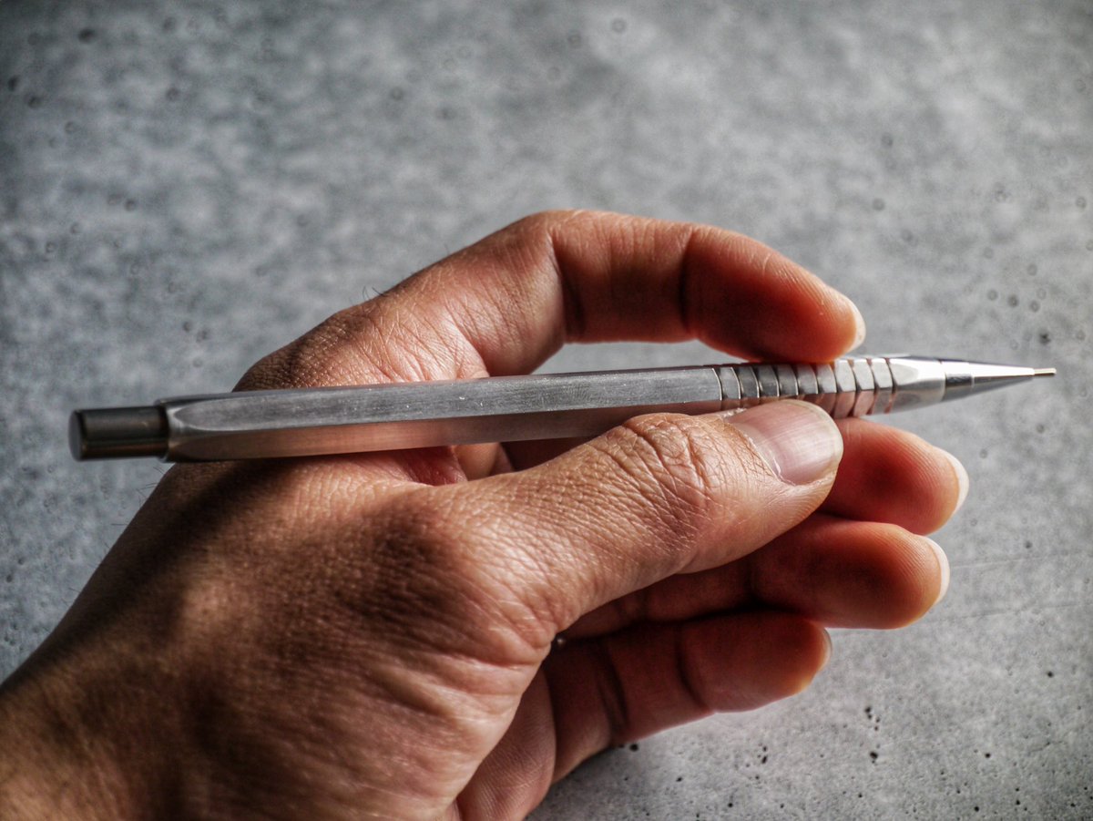 廣瀬鐵筆堂/ P205アルミ軸 ぺんてるのP205をベースに、アルミで作られ