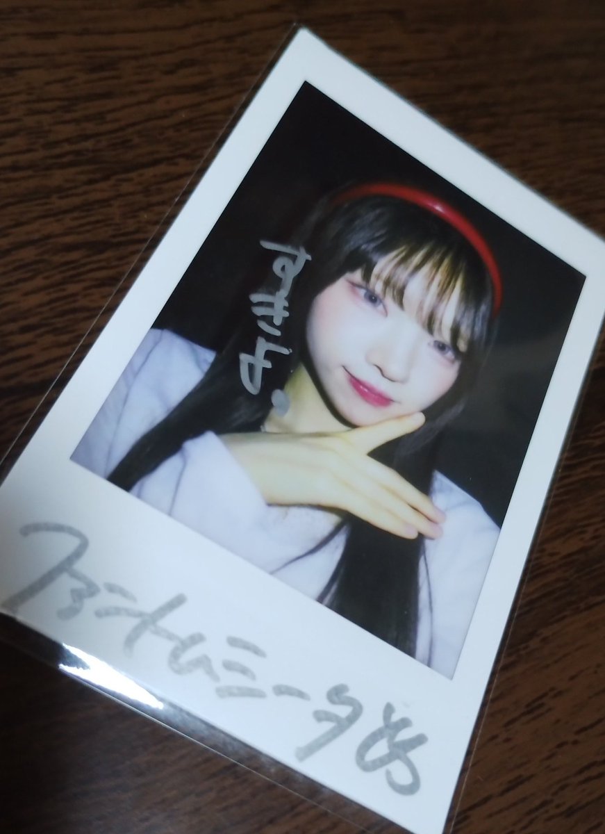 ファントムシータ もな サイン入りチェキ写真 ファントムシータ もな