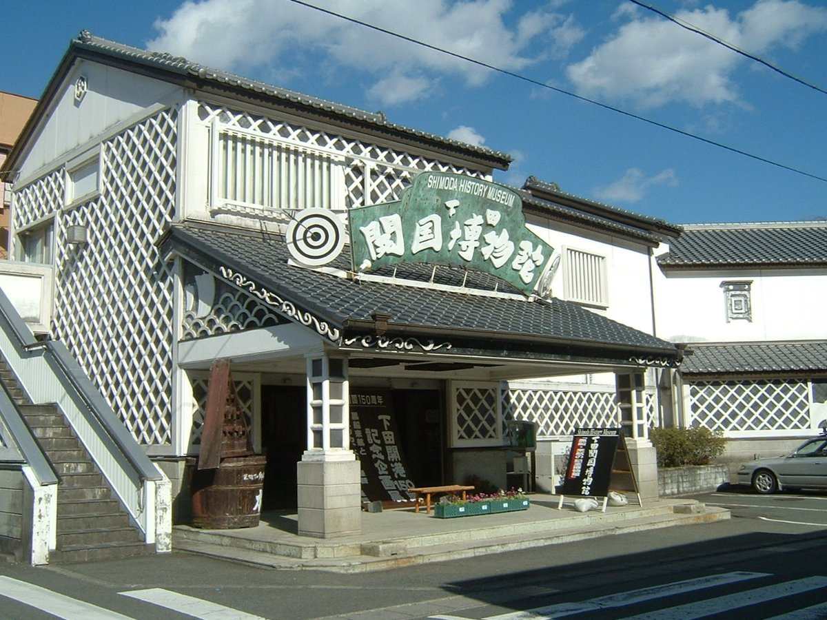 各地の温泉地をモチーフにした「温泉むすめ」。下田温泉のキャラクター