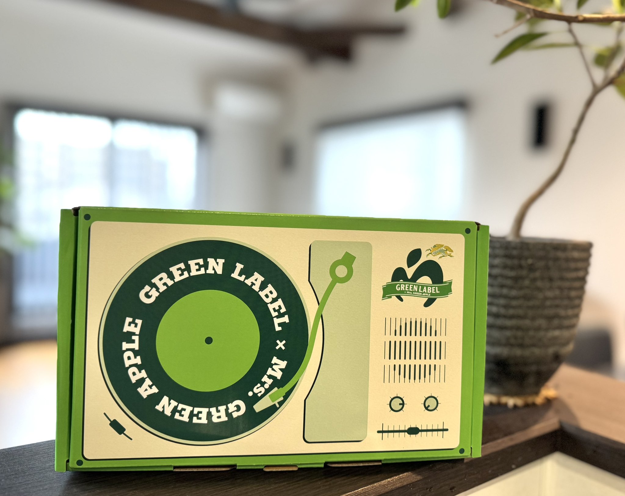 SURPRISE GREEN BOX ミセスグリーンアップル