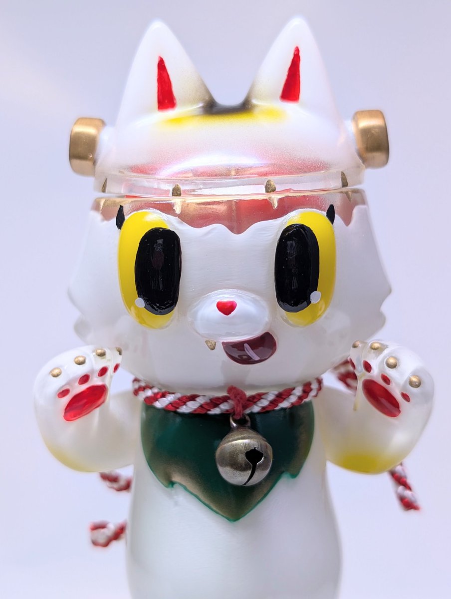 前回の招き狼と同色の子も全然違うね🤔 ヒゲがついて黒目が大きい🤭