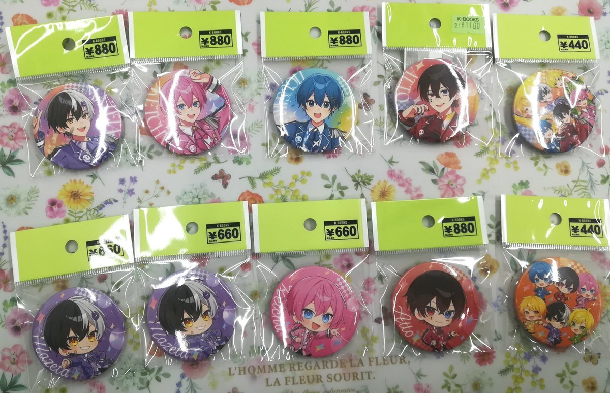 入荷情報】 『AMPTAK×COLORS』 AGFグッズ 各種 ◇缶バッジ(等身&SD