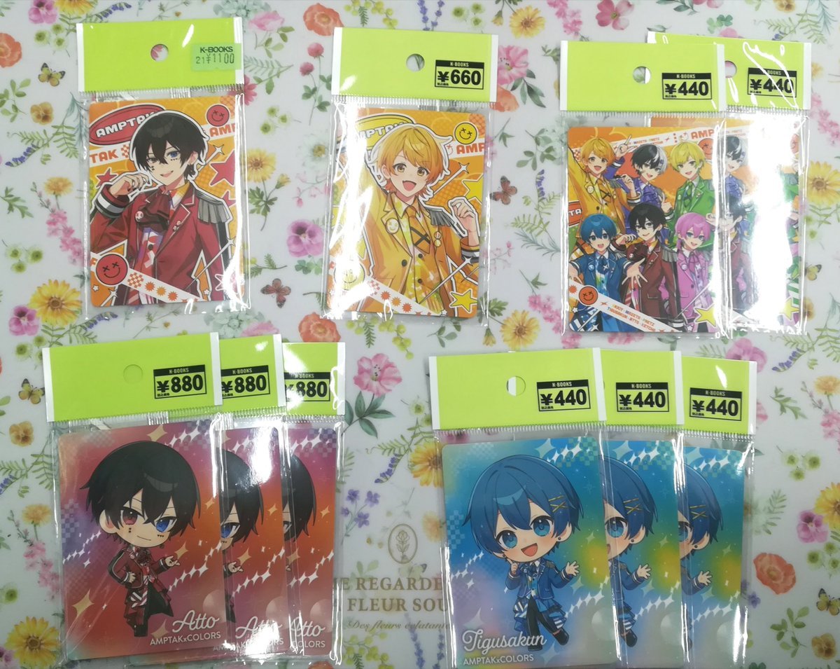 入荷情報】 『AMPTAK×COLORS』 AGFグッズ 各種 ◇缶バッジ(等身&SD