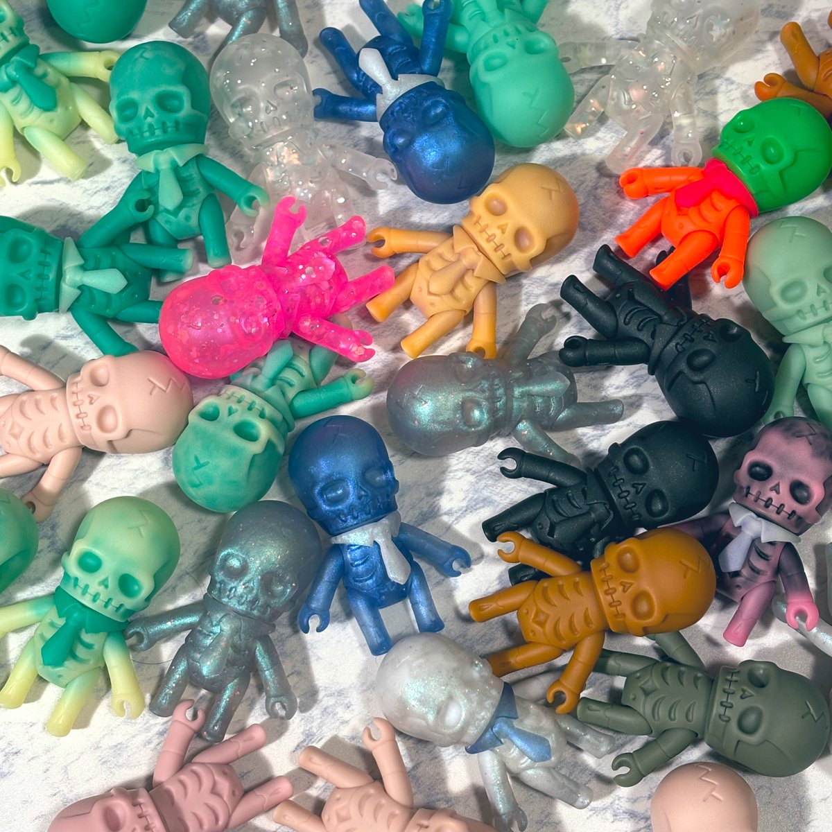 ワンフェスに持って行くガイコチュはこんな感じです💀クリームソーダも