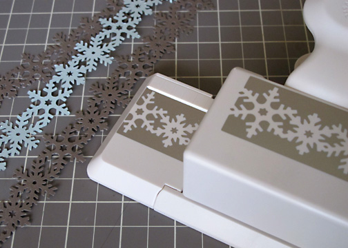 マーサの雪の結晶トリムパンチでシンプルカード作り : from MB in SD