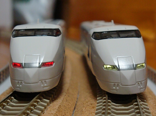 初代「のぞみ」の衝撃：マイクロエース300系J61編成 : Scenery with