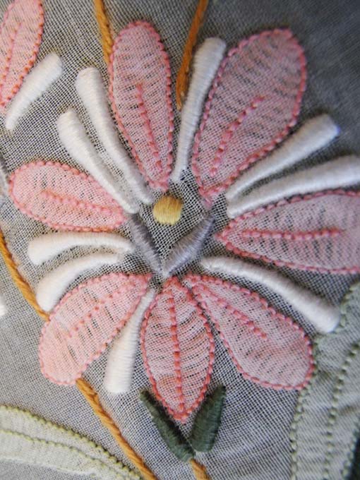 アンティーク オルレア スカラップフリル 花輪アイレット刺繍 大判