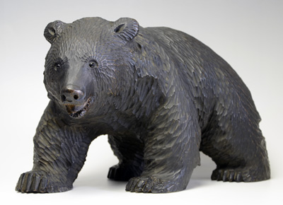 木製 ￼熊 貞光作 北海道八雲 木彫り 今日から、今年度の八雲町木彫り