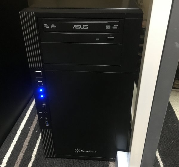 自作PC WindowsXP Core2Quad GTX670 自作PC WindowsXP Core2Quad GTX670