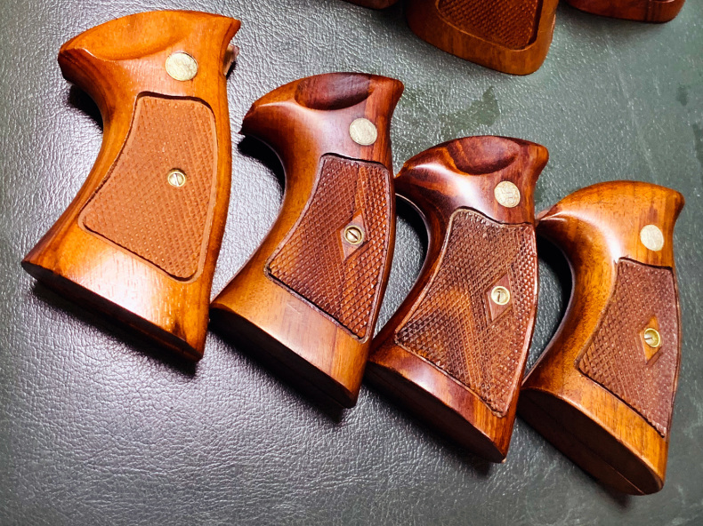 実物Nフレーム用・純正ターゲットグリップ・オーバーサイズを直売予定