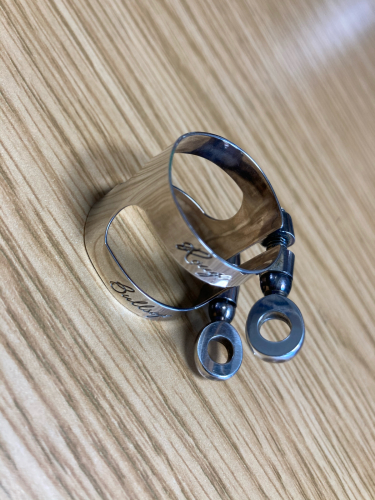 ブルズアイ B♭クラリネットリガチャー ルージュE Xスターリング