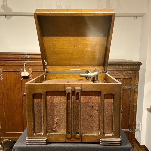 victor victrola ビクター ビクトローラ J1-81 蓄音機 victor J1-81