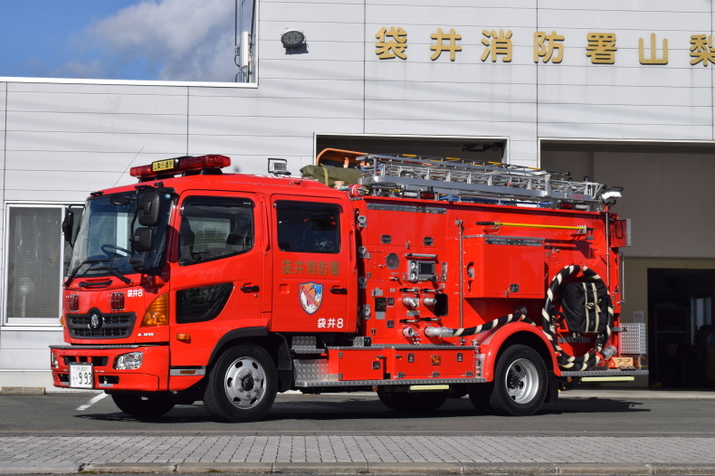 手漕き式消防車ポンプ車懐かしいレトロ 手押し消防車TOHATSU50