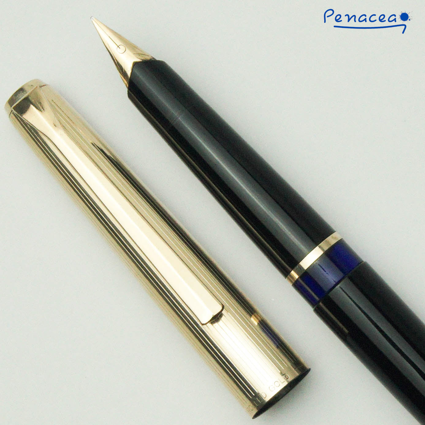 PELIKAN M30 BLACK ROLLED GOLD FOUNTAIN PEN (1965) – Penacea