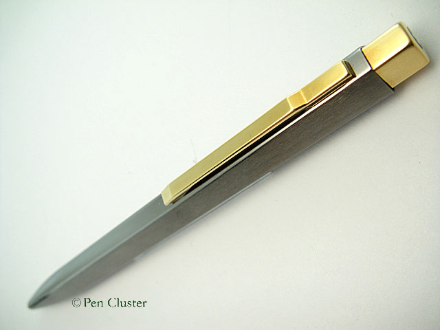 モンブラン Leonard BP Gunmetaric Gold Trim - モンブラン｜Pen Cluster