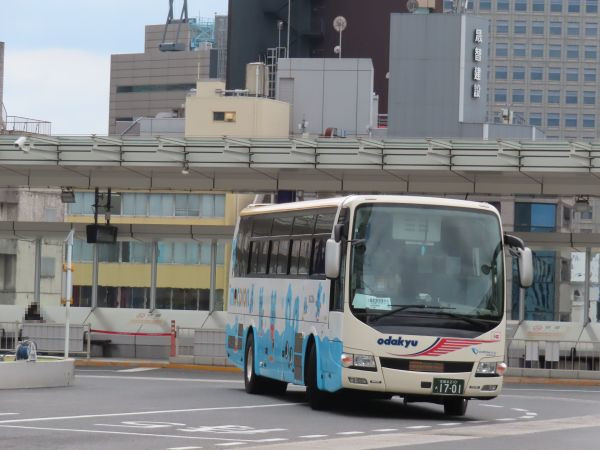 新宿から御殿場へ：小田急ハイウェイバス「新宿＝御殿場・箱根線 超