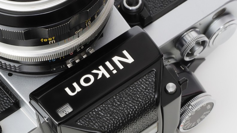 赤城耕一：第12回 ニコンFの皮を纏ったF2「ニコンF2フォトミック 710万