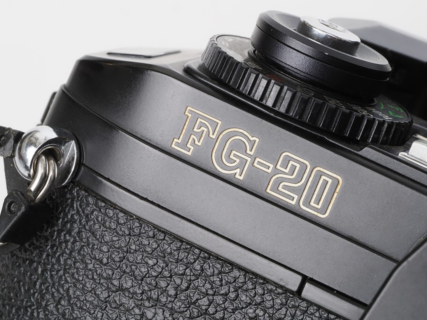 赤城耕一：第34回 ニコンEMとFGと同サイズ、3兄弟の「ニコンFG-20