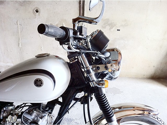 yb125sp ステー付きデイトナ製ビンテージスモールヘッドライト yb125sp