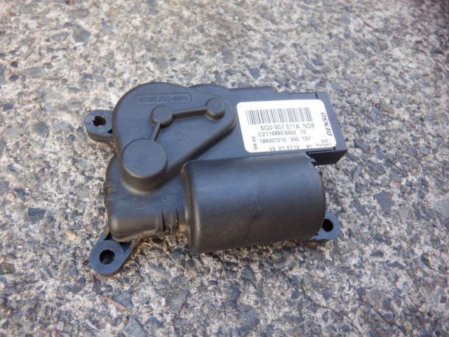 VW ゴルフ7 ヒーター効かない ヒーターコアとヒーターバルブの交換