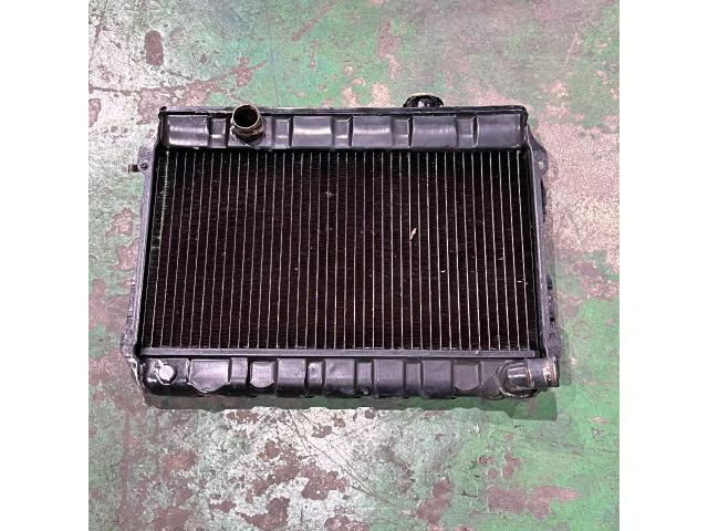 ダットサン510 ブルーバード】ラジエーター ラジエター 水漏れ