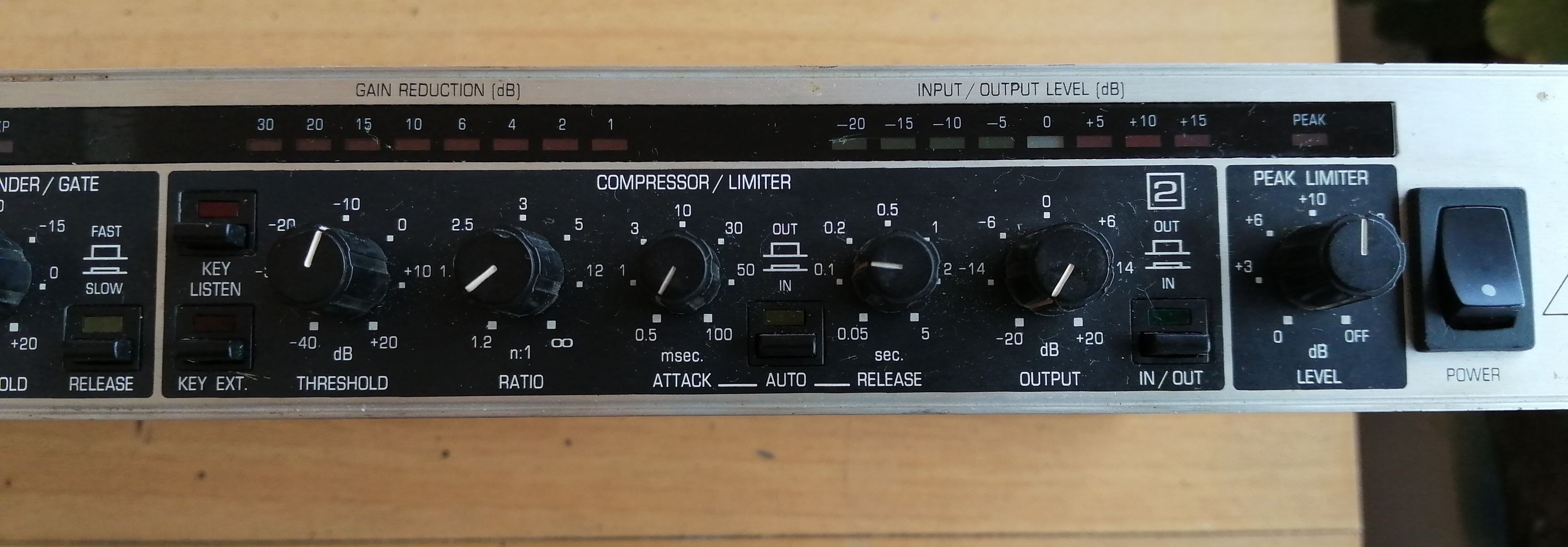 TAKA改造】BEHRINGER ベリンガー MDX2100 コンプレッサー 卸売 TAKA