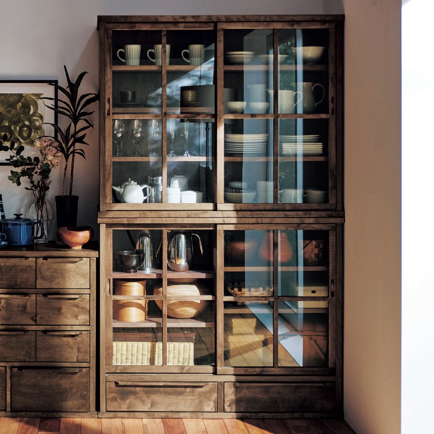 ベルメゾンキャビネット食器棚上部ガラス戸のみ