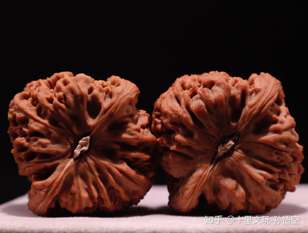 希少文玩核桃 南疆石 極太楞特徴 文玩核桃欣赏之二