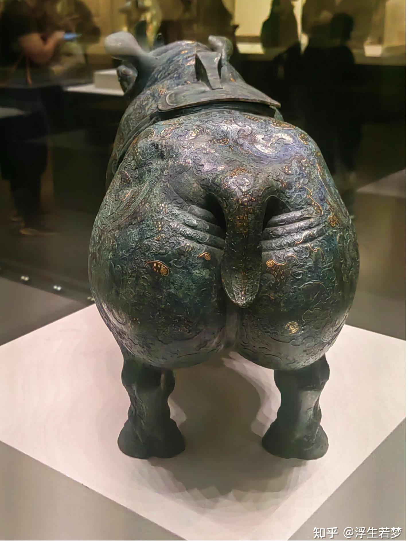 北京工芸品公司 銀製 錯金銀雲紋銅犀尊 酒器 北京工芸品公司 銀製 錯