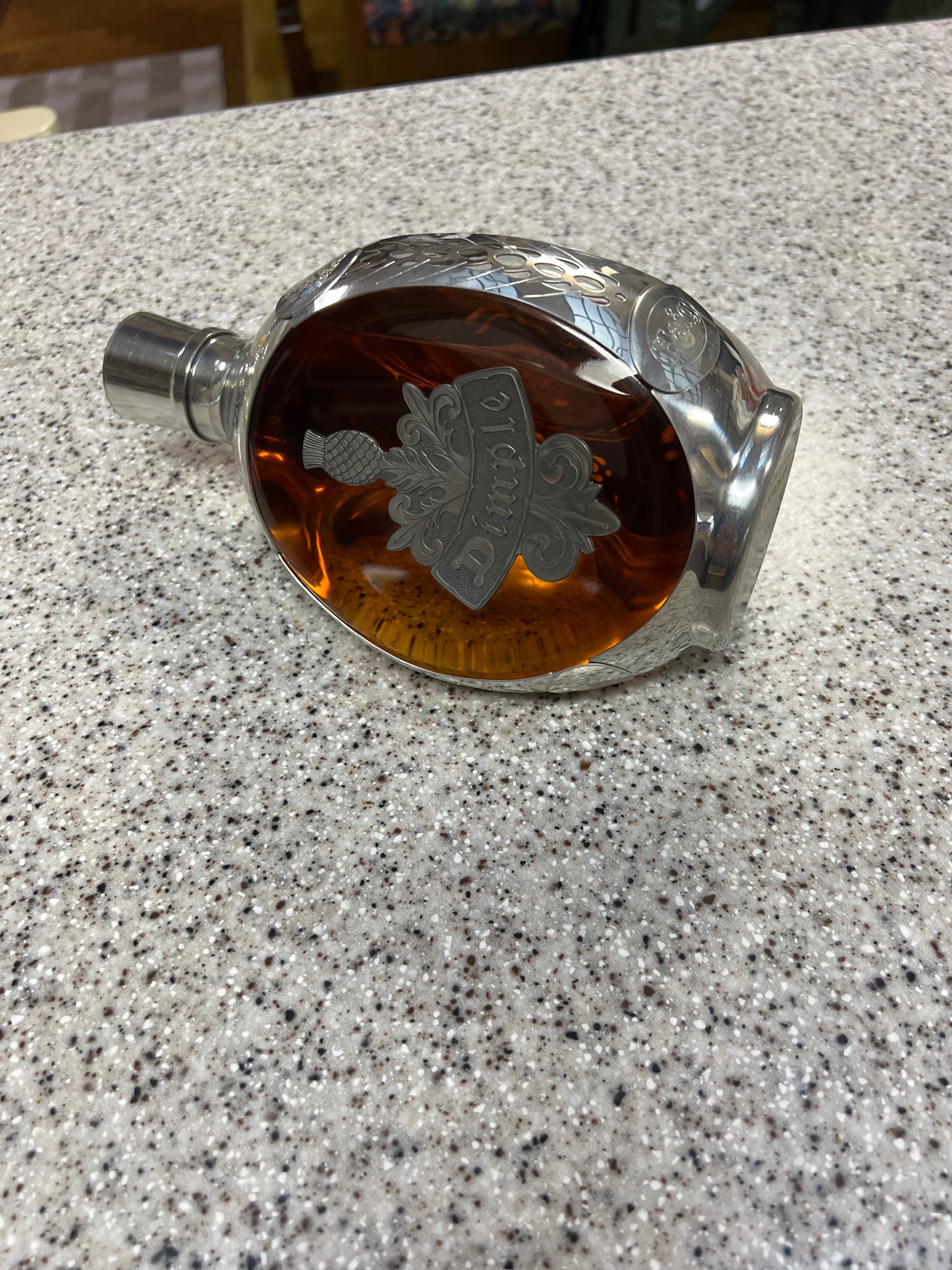 ディンプル ロイヤルデキャンタ 750ml 箱なし