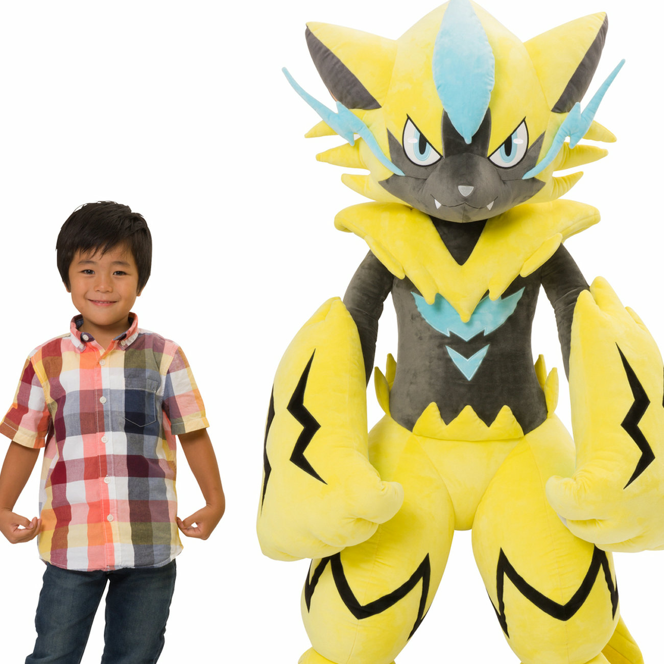 幻のポケモン「ゼラオラ」の等身大ぬいぐるみ登場。価格は約6万円