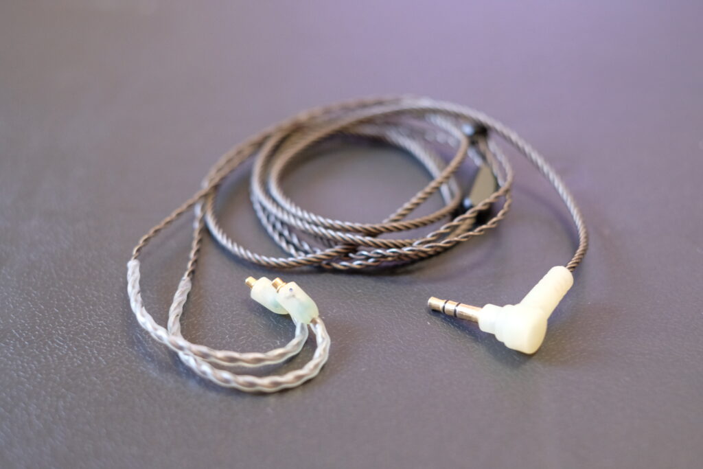 イヤホン紹介] Campfire Audio Orion 'Glo-rion' - ポタバール