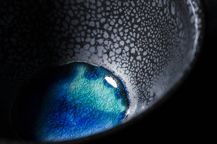 石垣焼窯元」で石垣ブルーの美しい作品を親子一緒に作ろう！｜沖縄県石垣島