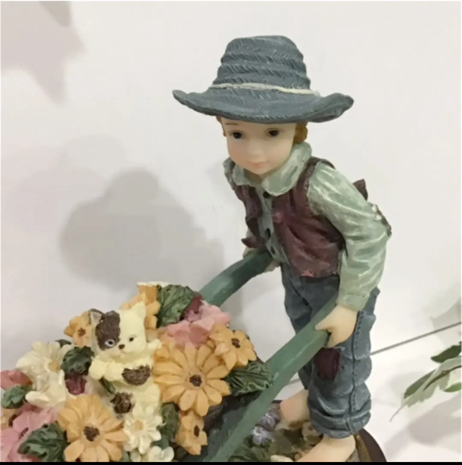 Ricardo Shermani イタリア製人形 花車の男の子 | 熊谷市の金井産業