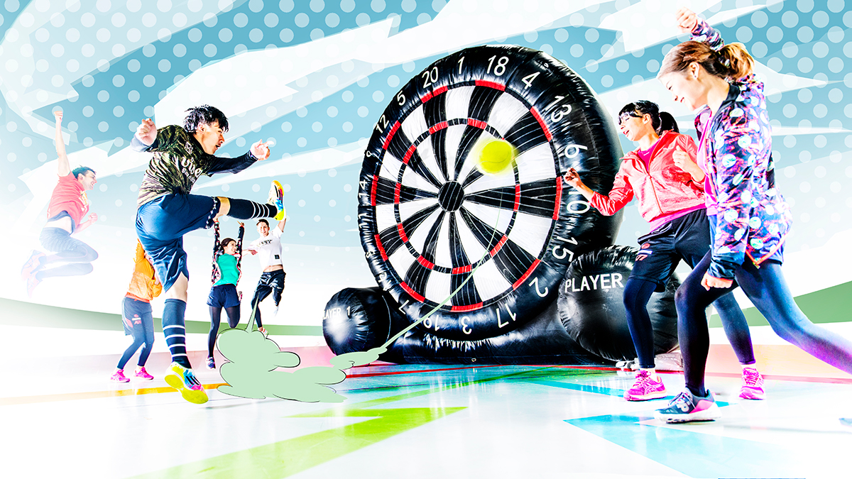 14フィートの巨大な空気注入式サッカーダーツボード ゴルフボール8個