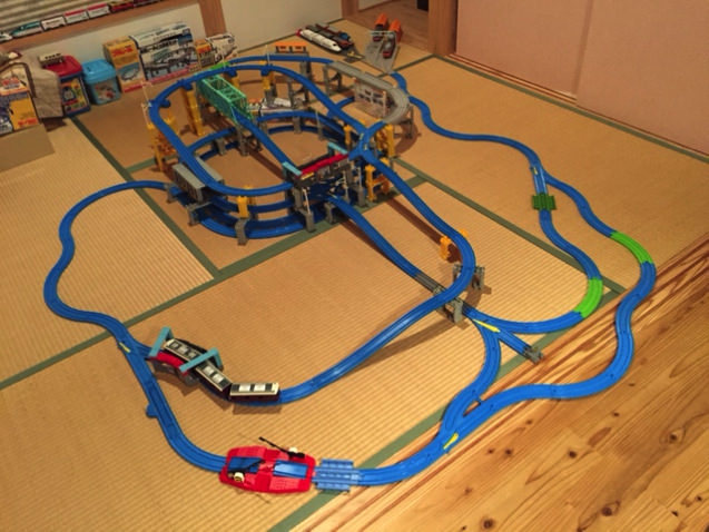 プラレール線路 6階立体タワーレイアウト プラレール線路 6階立体