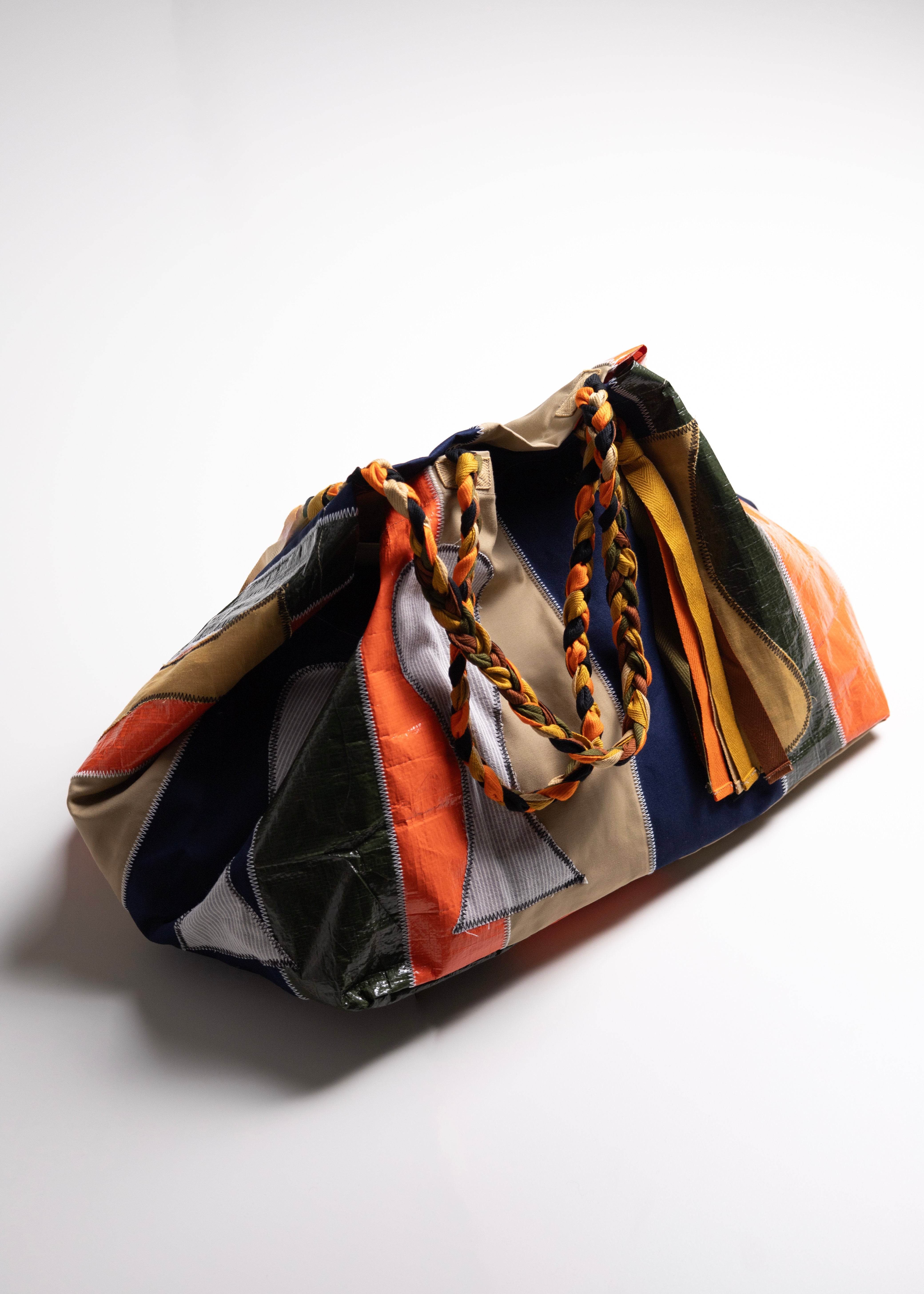 2714663F-348E-4F8D-919C-