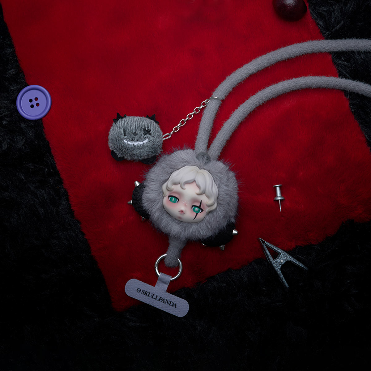 SKULLPANDA You Found Me! シリーズ スマホストラップ - POP MART (Italy)