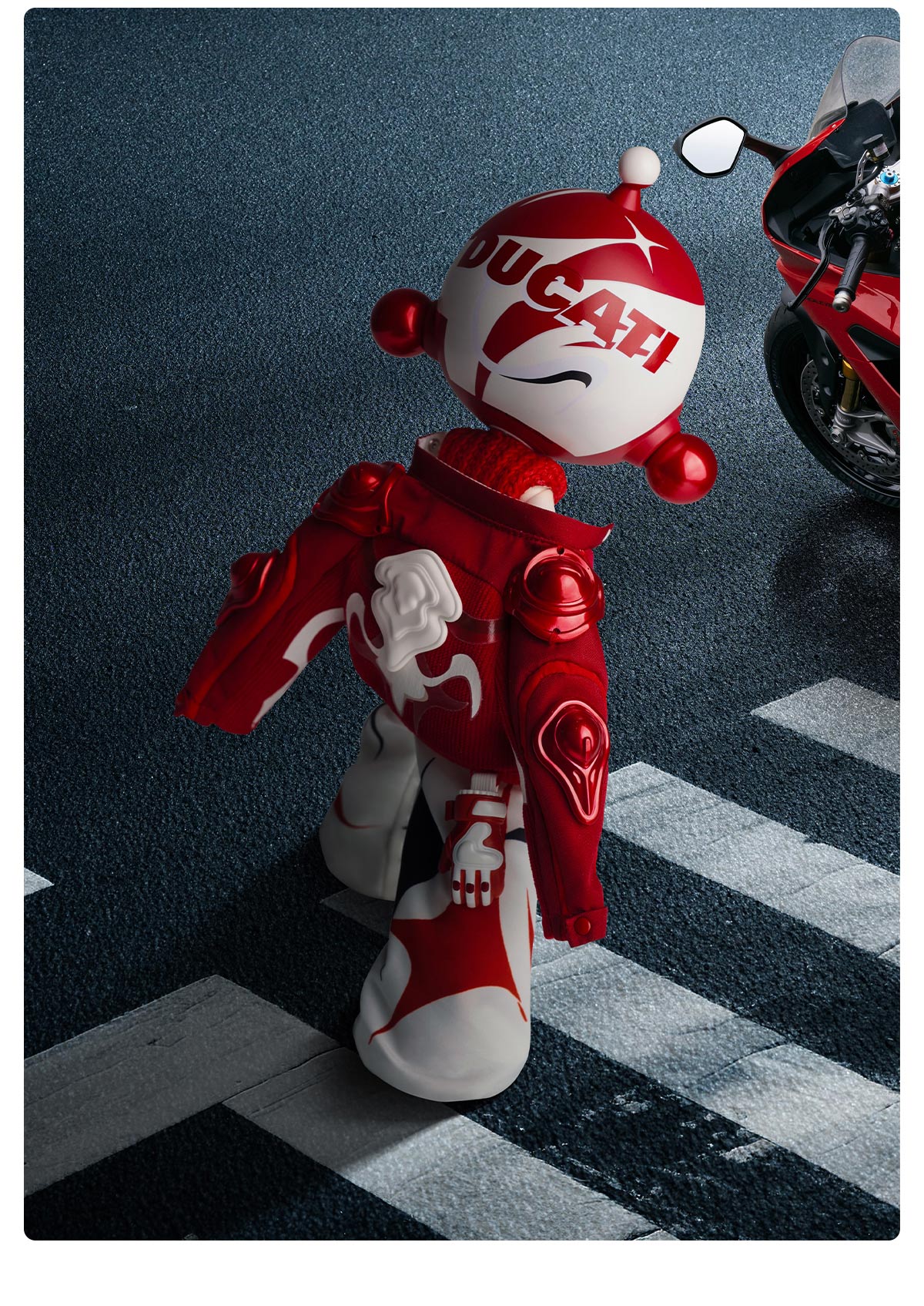 SKULLPANDA × DUCATI 1/6 Action Figure - POP MART (Malaysia) 【新品