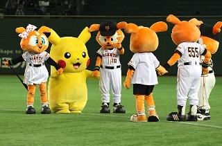 ピカチュウの出迎えに夏休みの子供たちが笑顔 ポケモンウイーク | 読売