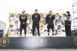 顔／Suica認証サービス「facethru」利用で「ジャイアンツ・スターズ