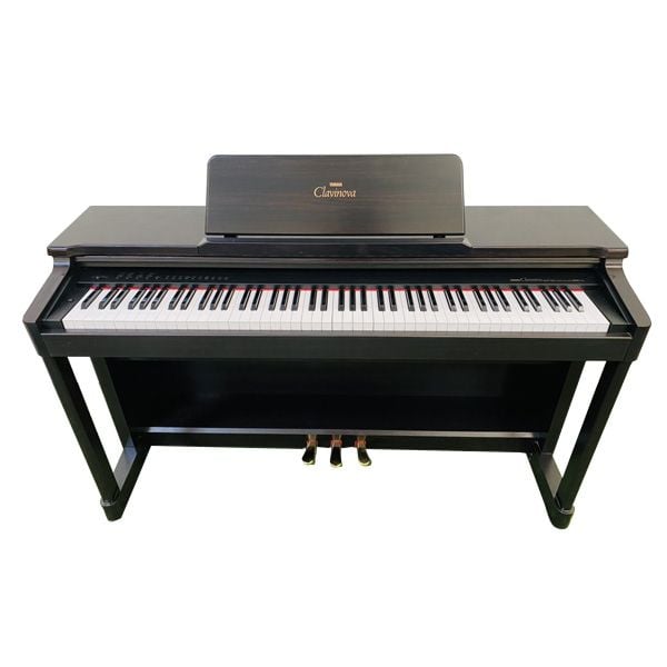 美品 YAMAHA 電子ピアノ オファー CLP-675DW クラビノーバ 椅子付