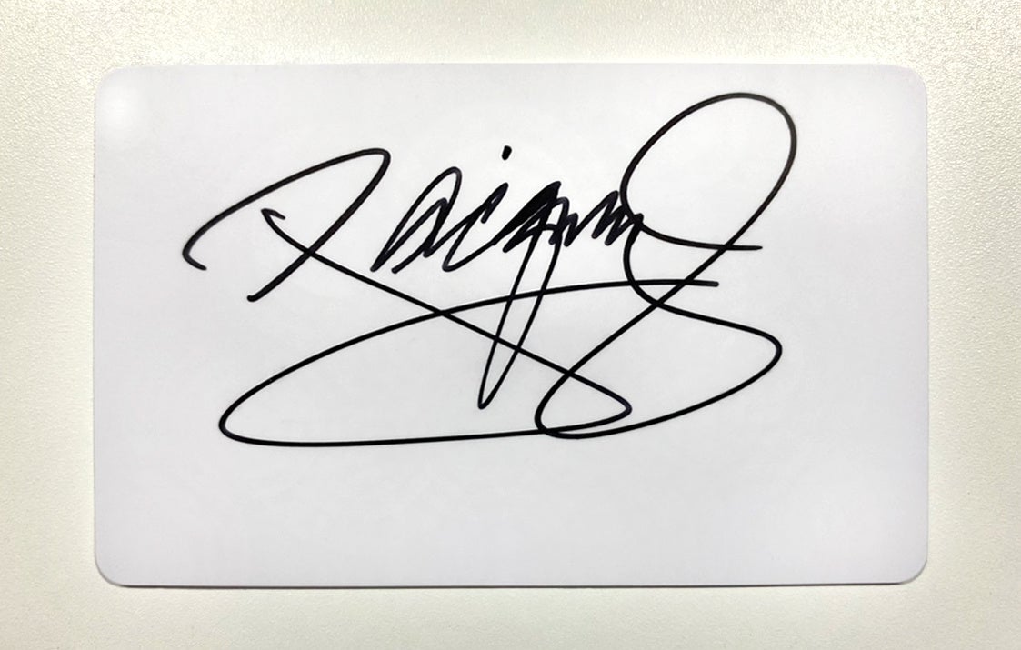 パッキャオ”金”の直筆サイン入りグローブ（「鑑定証明システム（R