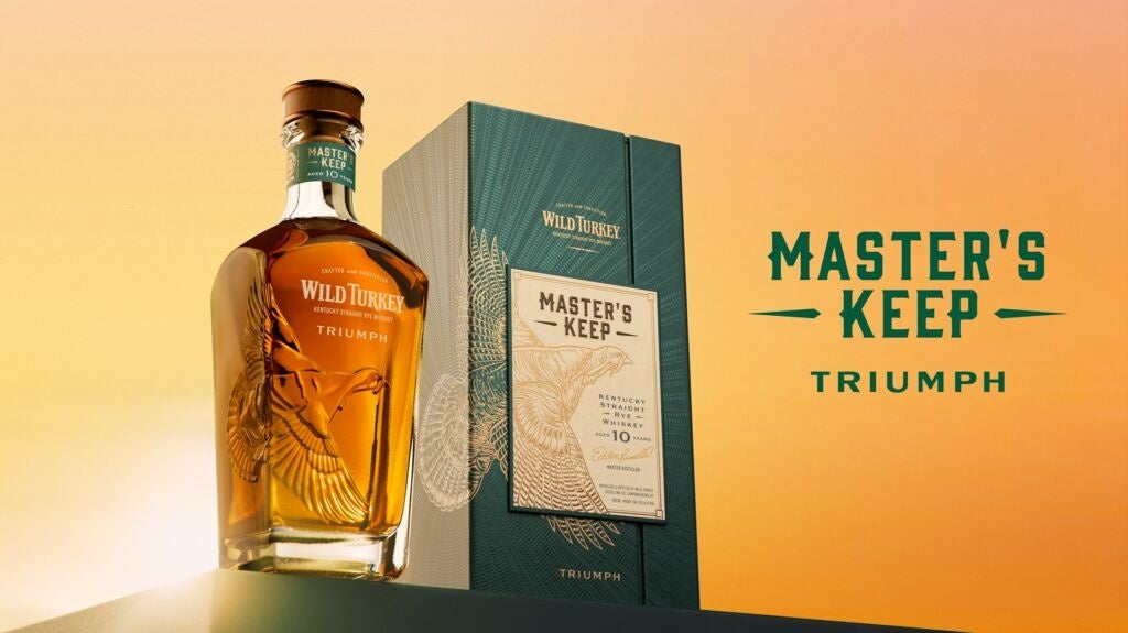 プレミアムバーボン「ワイルドターキー」から、10年熟成の希少な原酒を