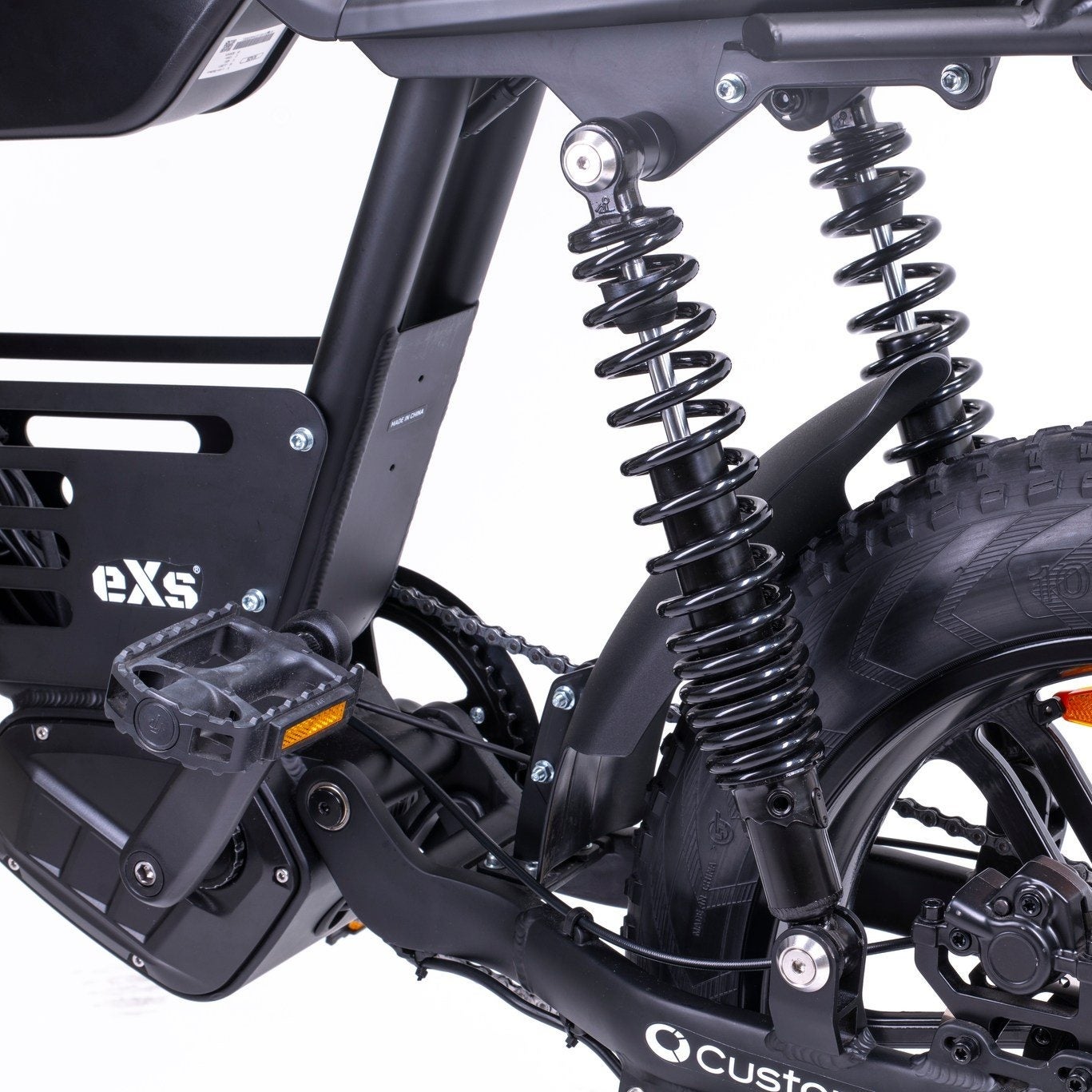 バイク感覚で安心安全に電動アシストを楽しむ！『eXs e-Bike MotoLike