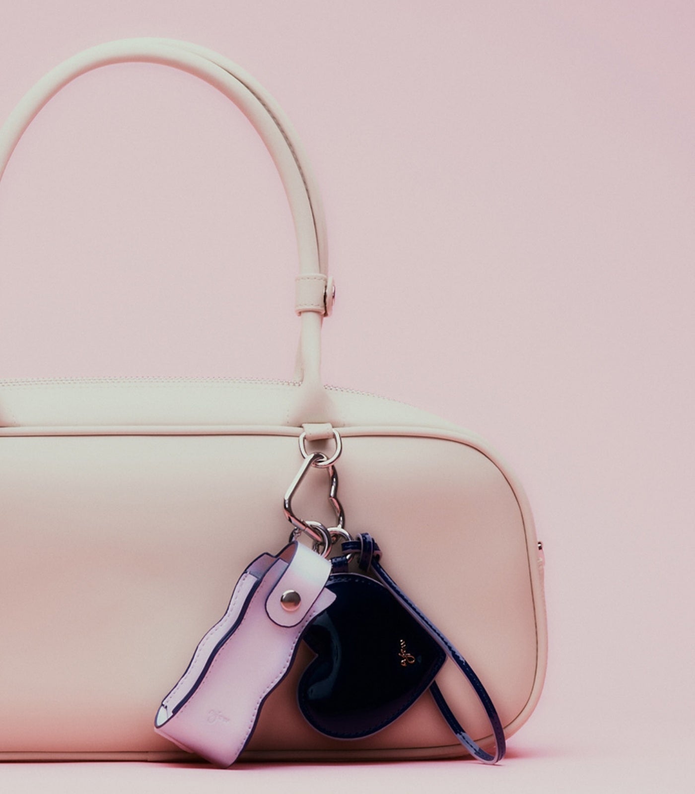 バッグ・スマホケースブランド「ajew(エジュー)」がバレンタイン限定