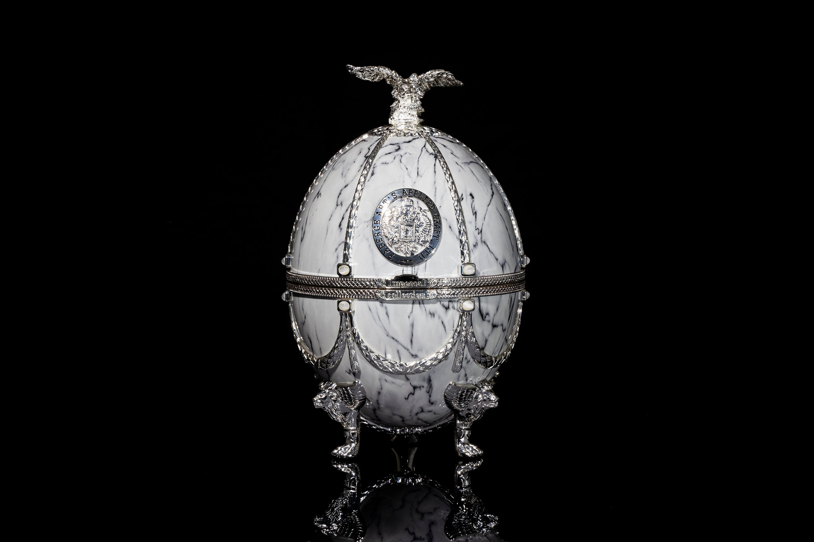 LADOGAより2色の新作『Imperial Collection Vodka WHITE MARBLE』と