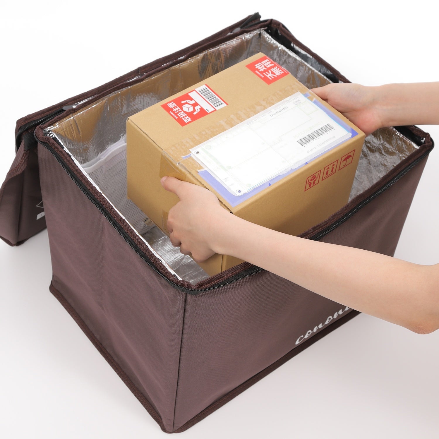 保冷・保温機能付き折りたたみ式宅配ボックス「cononacaⓇ BOX」10月